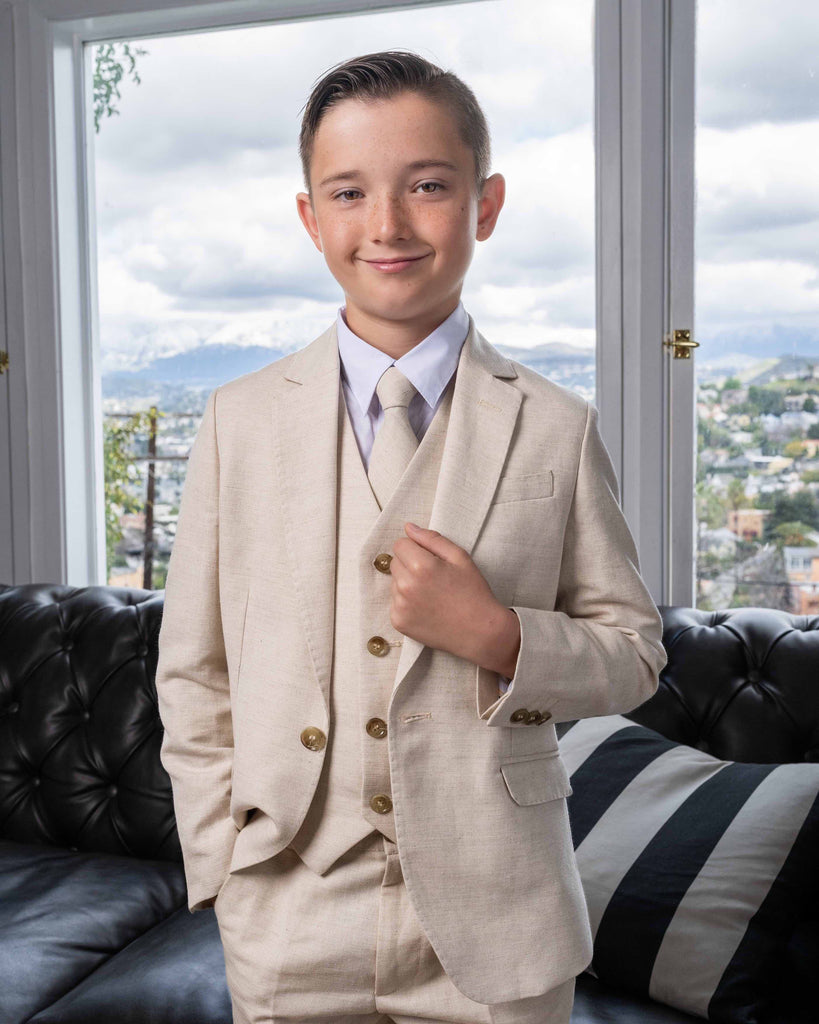 Choosing the Perfect Kids Suit for Weddings and Special Occasions