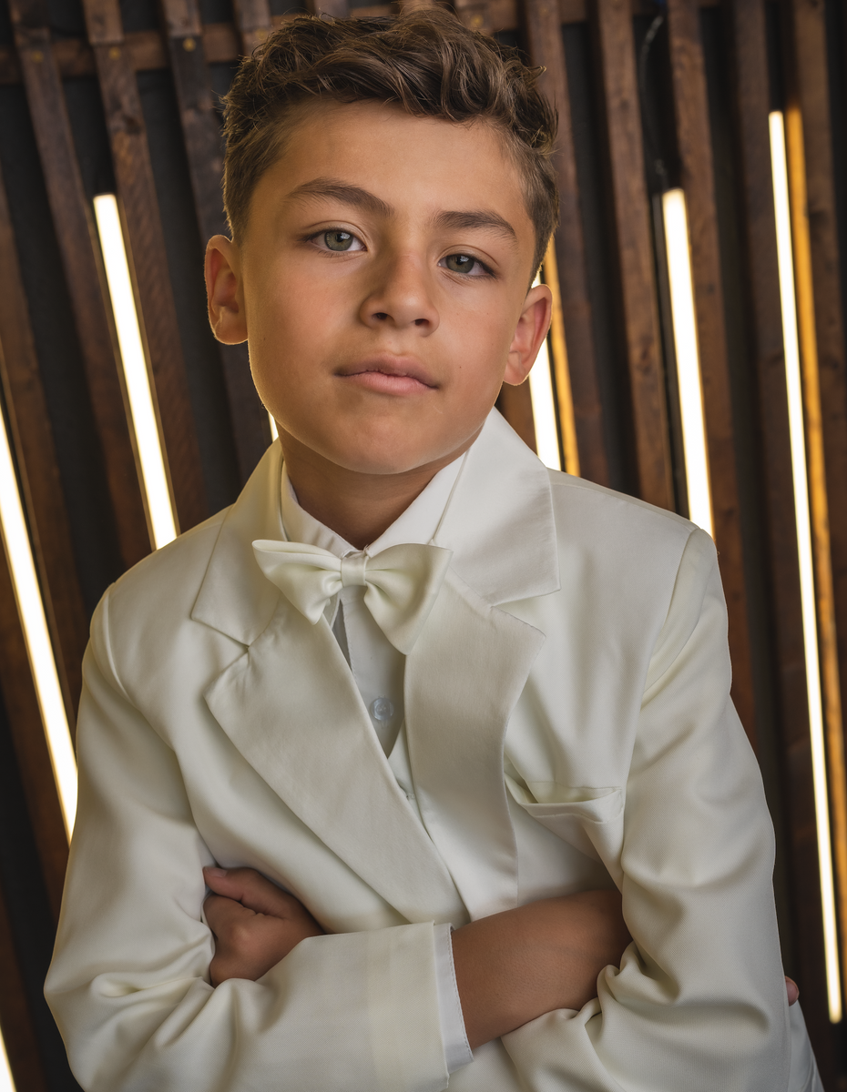 Bond Ivory Tuxedo Peanut Butter Collection